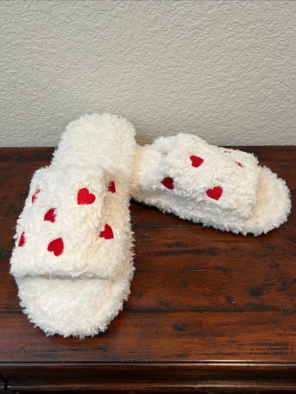 Cozy White Fuzzy Slide Slippers with Embroidered Red Hearts NWOT